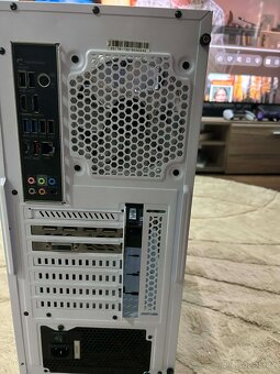 PC NA HRY, TOP STAV, TICHÝ S MONITOREM  M2 SSD - 8