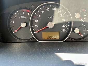 KIA CARENS 2.0 TDi 103 kW r.v. 2009 1. majitel - 8