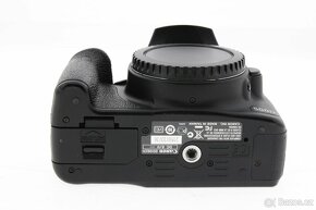 Zrcadlovka Canon 500D + 18-55mm - 8