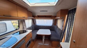 Karavan Adria Altea 492 UP, el. pojezd, předstan, 100 km - 8