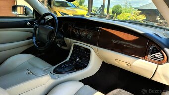 Jaguar XKR 4,2l - 8