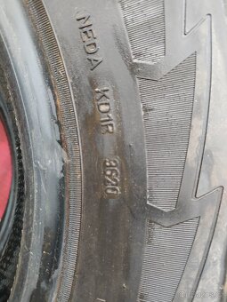 Pneu Goodyear ultra grip 215/70 R16 - 8
