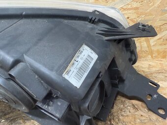 LEVÉ PŘEDNÍ HALOGENOVÉ SVĚTLO FORD KUGA MK2 90014882 - 8
