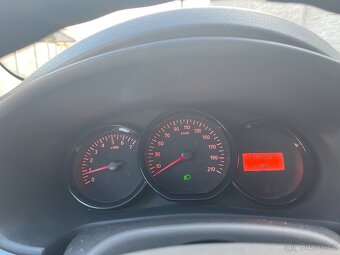 Dacia Sandero 1.2 16V  Benzín 55kw 2014 - 8