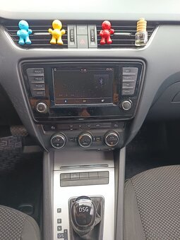 Škoda Octavia 2,0 TDI 110KW dsg - 8