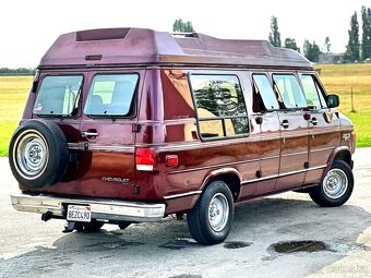 1994 Chevrolet G20 5.7 V8 | Stealth Sport - 8