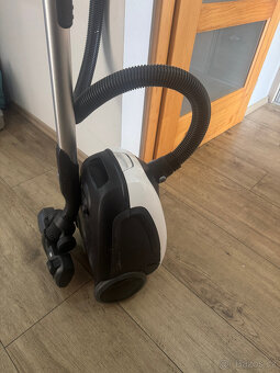 Vysavač electrolux sáčkový Aeroperformer - 8
