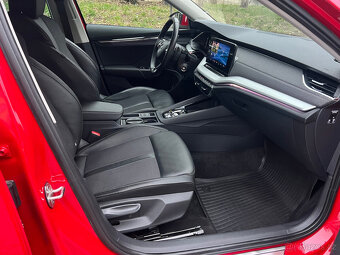 Škoda Octavia 2.0TDi 110kW DSG Style Plus, Red Velvet - 8