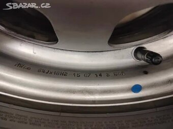 Dacia Duster 215/65/R16 98H - 5x114,3 ET50 66,1 - 8