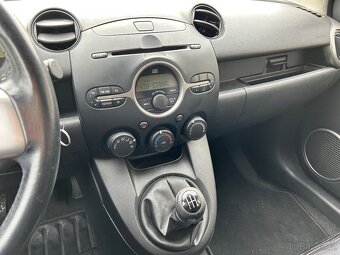 Mazda 2, 1.3 16v 63kW, Původ ČR - 8