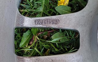 Alu disky OZ - centrální matka - sada 4ks - 8