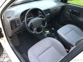 Volkswagen Caddy 1,9 SDI 47 KW Skříň Nová STK - 8