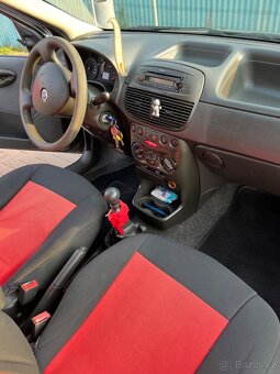 Fiat Punto 1,2 - 8