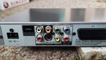 Přehrávač Panasonic DVD - S511 - 8