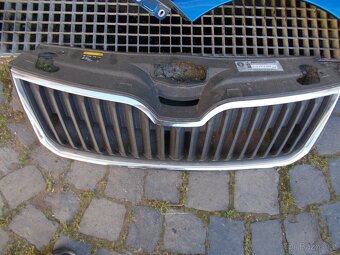 skoda rapid predek,kapota,blatnik,naraznik,maska - 8