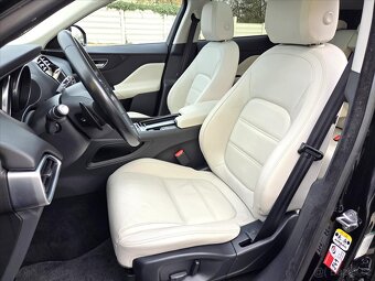 Jaguar F-Pace 3,0 D 221kW Prestige AWD ČR V6 AWD Prestige Ad - 8