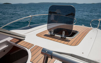 LOD KAJUTOVA BARRACUDA 545 - 8