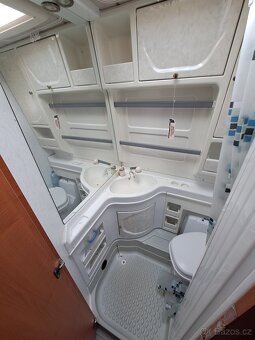 Obytný automobil - 8