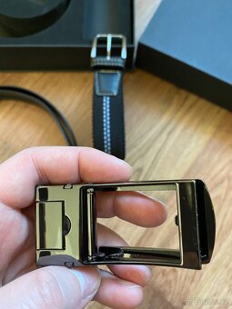 Nový dárkový set opasků Bandi - kožený černý, pružný černý - 8