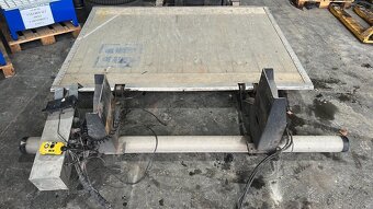 Hydraulické čelo BÄR - 8