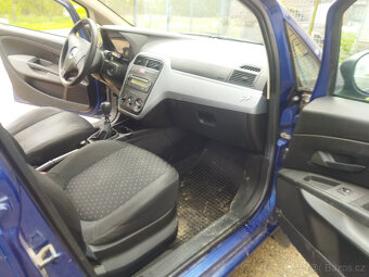 Fiat Grande Punto 1,2 48Kw,rok 2006 - 8