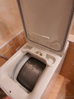 6kg 1300 ot AEG vrchem plněná pračka VELKÝ DISPLAY - 8
