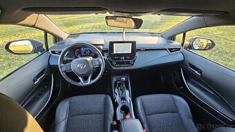 Toyota Corolla HYBRID - 8
