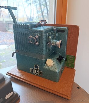 Promítačky 8mm / 16 mm - 8