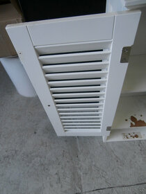 Skříňka závěsná za 300 kč - 8