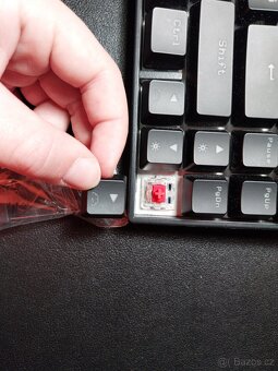 Herní Mechanická Klávesnice - 8