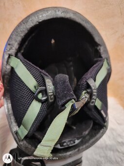 Lyžáky s helmou - 8