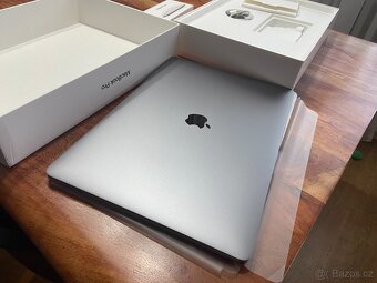 MacBook Pro 2,2 GHz 6-Core Intel i7, 16GB DDR4, 2018 - 8