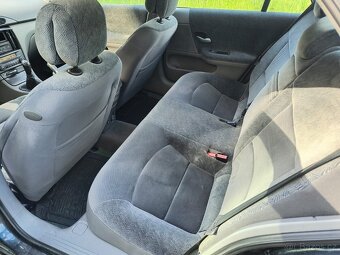 Renault Laguna 1,8 benzín 2003 - 8