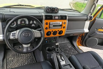 TOYOTA FJ LAND CRUISER 4,0 V6 4x4 LPG 110 000 KM 1 Majitel - 8