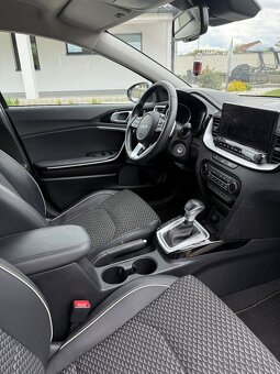 Kia XCeed - 8