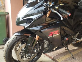 Suzuki gsxr 1000 rok.2007 - 8