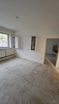 Pronájem 2+1 + garáž, 100 m² – vhodné pro firmu, - 8