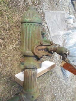 ruční historická pumpa Sigmund - 8