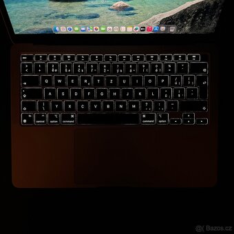 MacBook Air (8GB | M1 | 256gb | 13,3") - 8