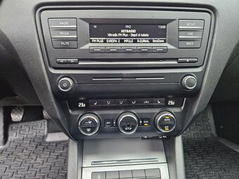 Škoda Oktavia 1,6Tdi 77kw r.v 2014 bílá sedan super stav - 8