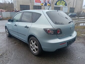 mazda 3 - 8