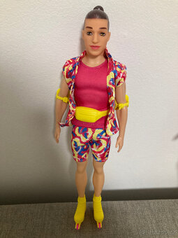Barbie a ken na bruslích - 8