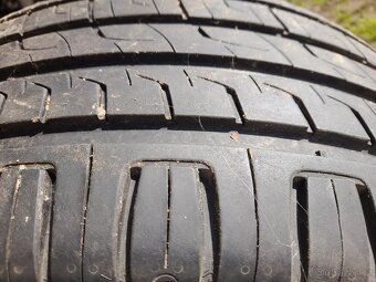 Pneu 275/45 19" - 8