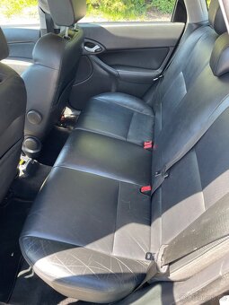 Ford Focus ST 170 - 8