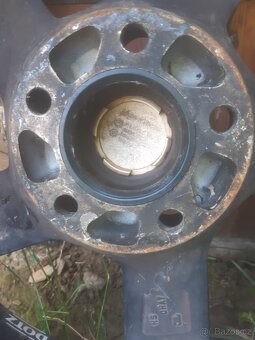 Letní pneu 215 /45 /17 - 8