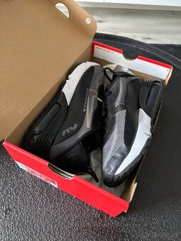 Nike AirMax 2090 - 8