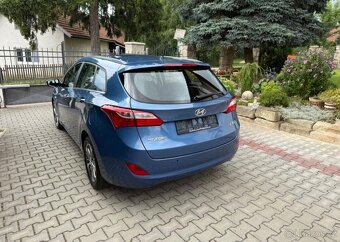 Hyundai i30 1,6CRDi Top stav výhřev volant nafta - 8