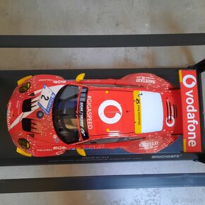 Porsche 911 GT3 R MINICHAMPS 1:18, 1/18 - 8