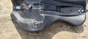 Sedlo Harley Davidson Softail 2001- 200? - 8