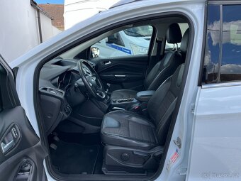 Ford Kuga 2,0TDCi 132KW, 4x4 TITANIUM, pěkná výbava - 8